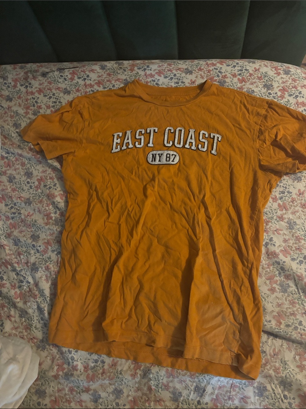 Aeropostale Men's Orange 'East Coast NY 87' Graphic Tee